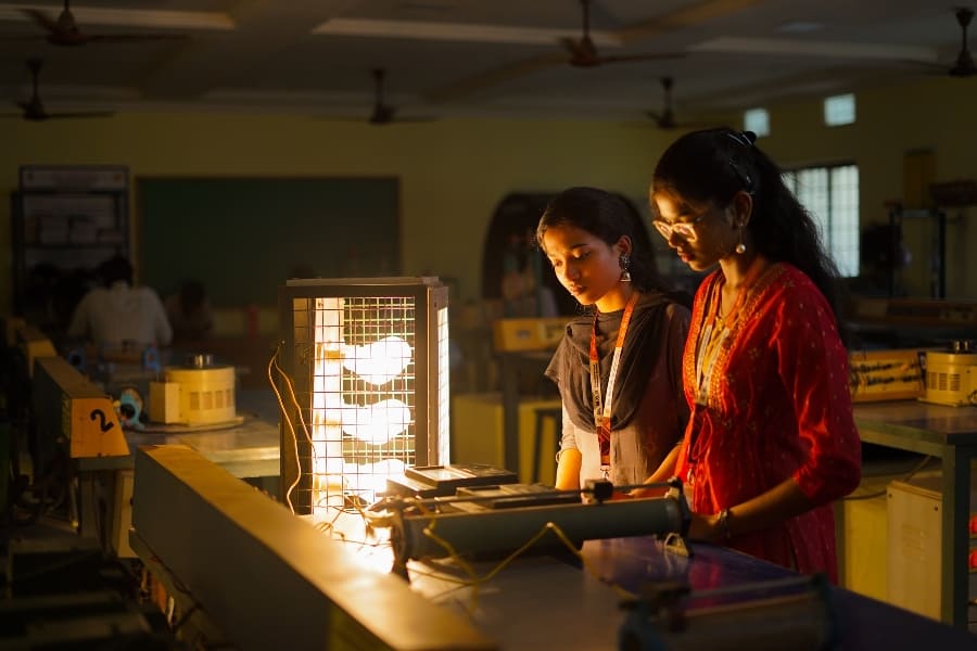 Electrical Engineering Lab